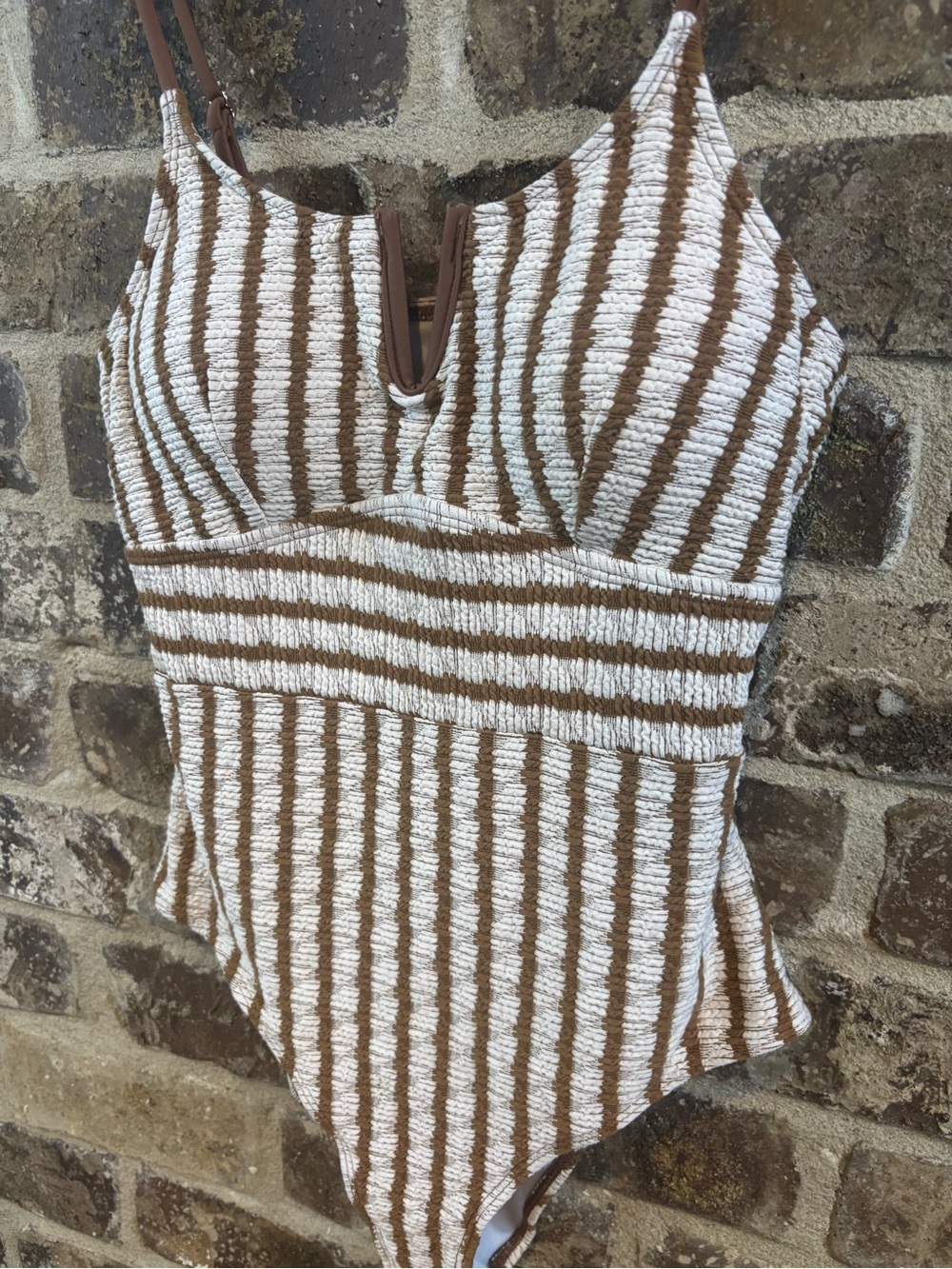 SHEIN Swim Striped Textured One-Piece Swimsuit in Cream and Brown Size M - Picture 2 of 9